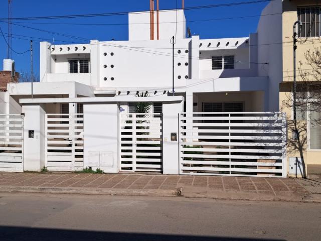 Duplex en Alquiler Arguello Norte