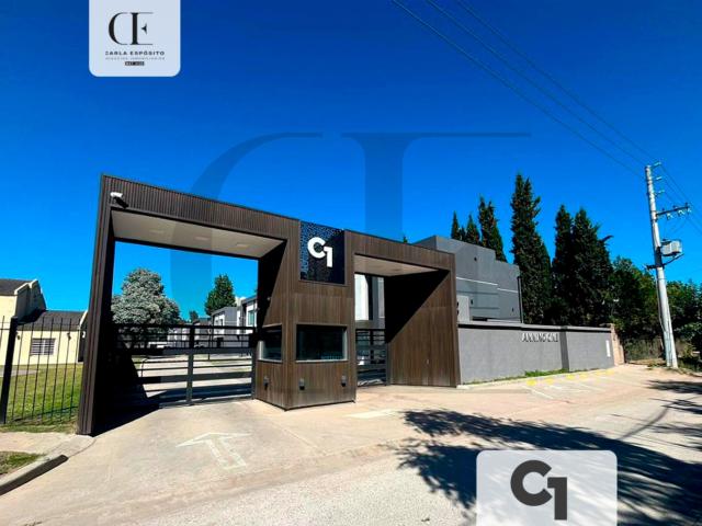 Dúplex en alquiler de 3 dormitorios c/ cochera en Canning