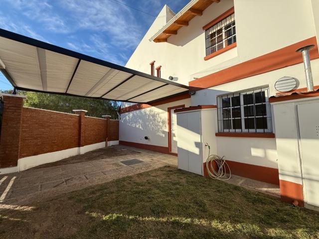 Duplex en Alquiler de dos dormitorios con cochera Neuquen