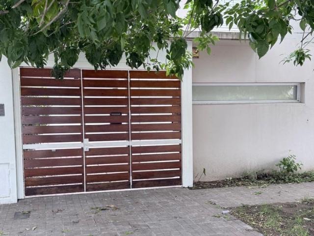 Duplex en Alquiler en Colombia Al 1000, Villa del Parque, Bahía Blanca