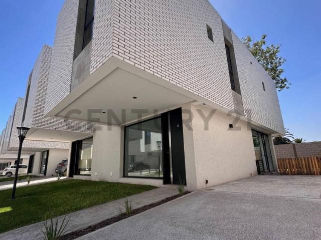 Dúplex en alquiler en Complejo Bosques de Champagnat, Canning