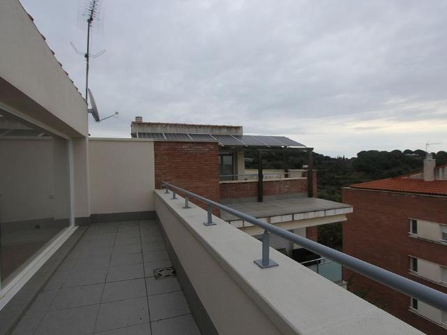 Dúplex en alquiler en calle Can Gaietà, Tiana, de 60 m² 3 habitaciones por 1.595