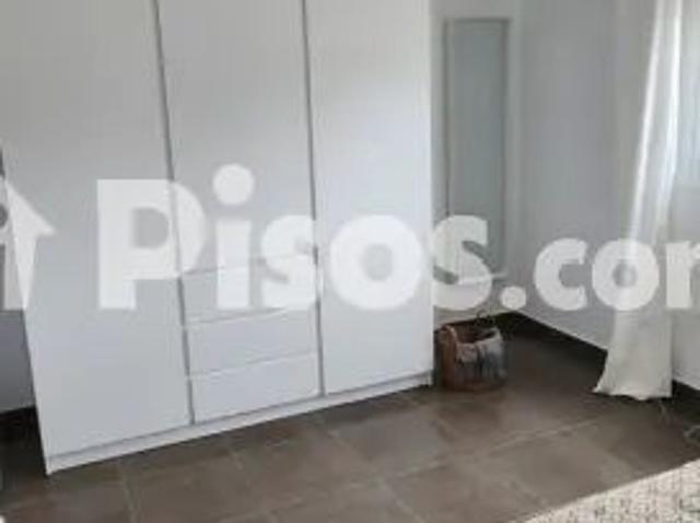 Dúplex en alquiler en Calle Adolfo Martínez