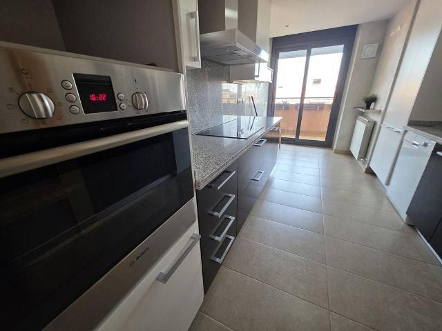 Dúplex en alquiler en calle Beat Joan Grande, Manresa, de 130 m² 4 habitaciones por 1.300