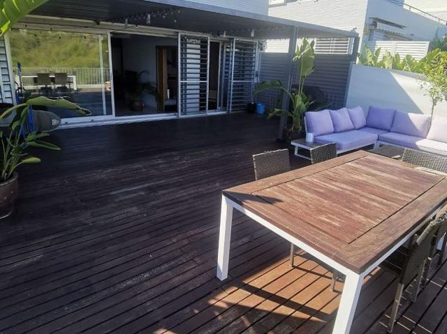 Dúplex en alquiler en calle Blaumar, Sant Pere de Ribes, de 127 m² 4 habitaciones por 2.600
