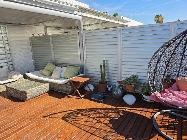 Dúplex en alquiler en calle Blaumar, Sant Pere de Ribes, de 97 m² 3 habitaciones por 2.300