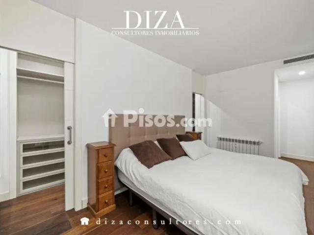 Dúplex en alquiler en Calle de Alfonso XII