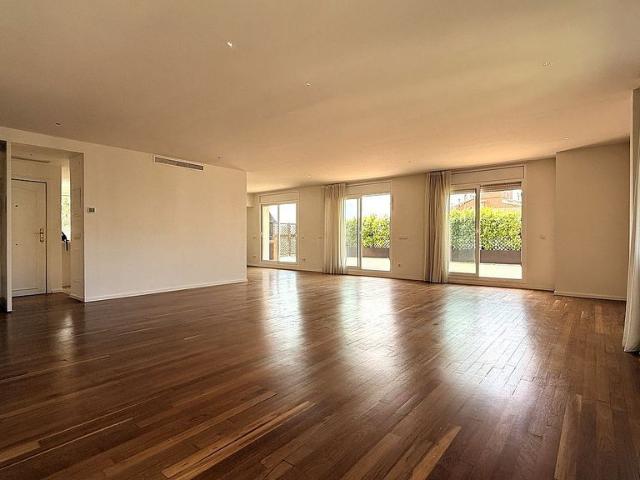 Dúplex en alquiler en calle De Ganduxer, Barcelona, de 212 m² 4 habitaciones por 6.500