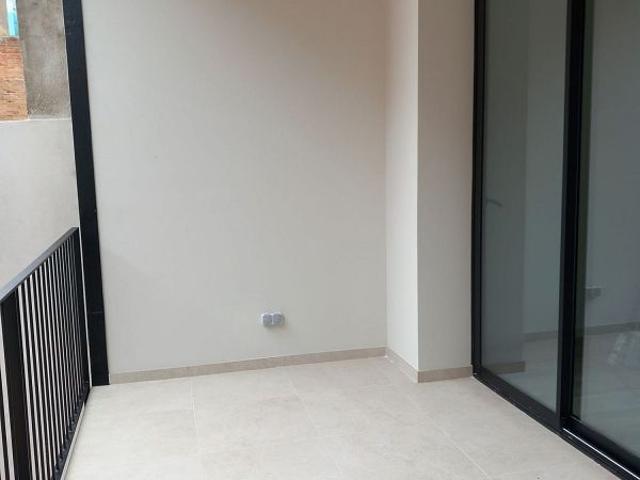 Dúplex en alquiler en calle De Guifré, Badalona, de 145 m² 3 habitaciones por 2.100