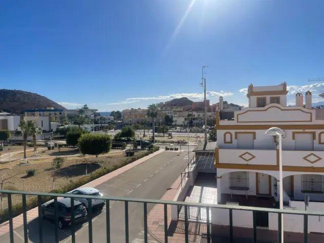 Dúplex en alquiler en Calle de la Lira, 6