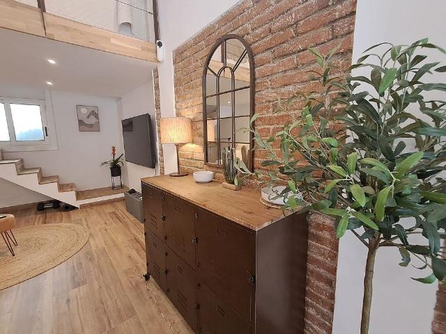 Dúplex en alquiler en calle De Santa Lluïsa de Marillac, Barcelona, de 35 m² 1 habitación por 1.250