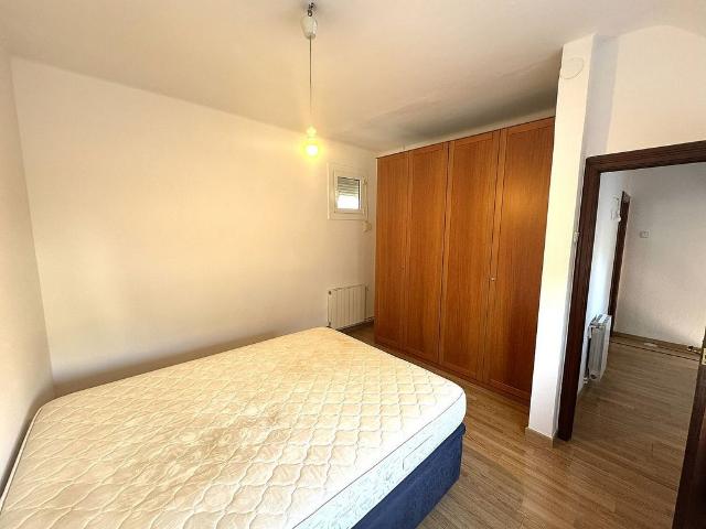 Dúplex en alquiler en calle Del Farell, Barcelona, de 65 m² 2 habitaciones por 1.330
