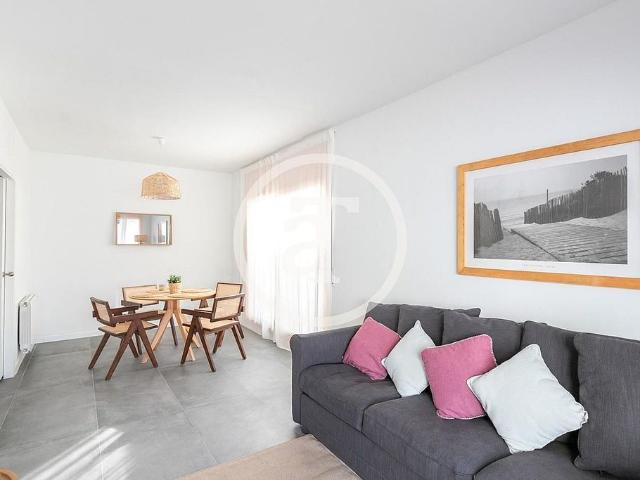 Dúplex en alquiler en calle Sant Jaume, Badalona, de 89 m² 2 habitaciones por 1.600