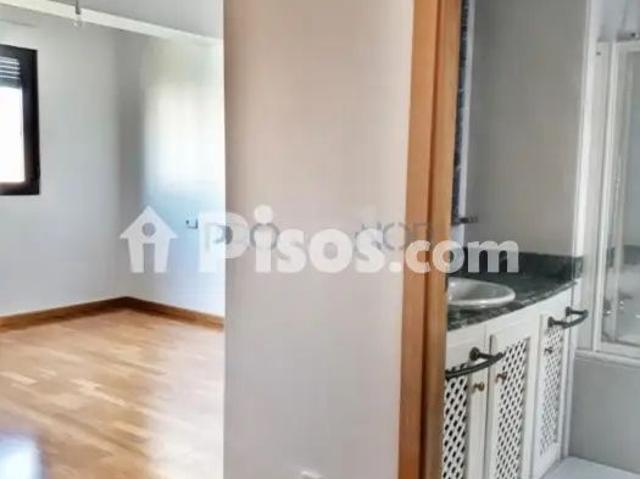 Dúplex en alquiler en Avenida de los Reyes Leoneses