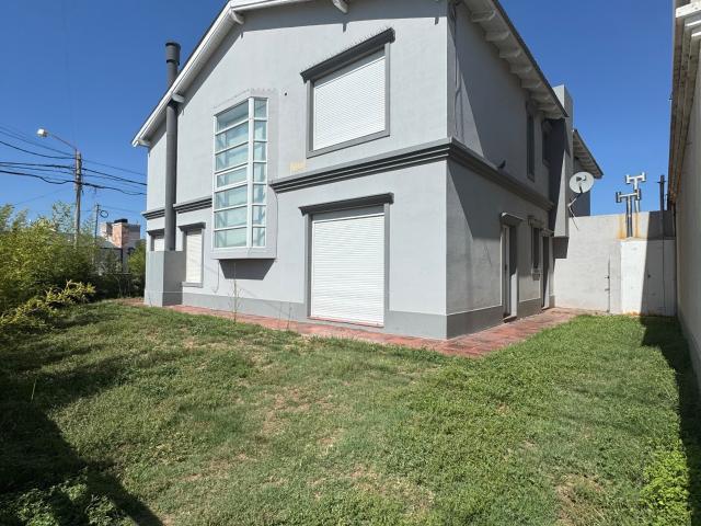 Duplex en Alquiler en Las Heras Y Athos Lazzari, Molina Campos, Bahía Blanca