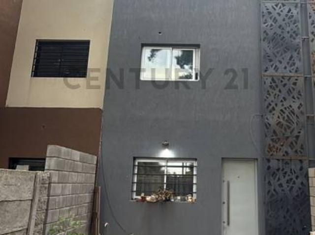 Dúplex en Alquiler en Melchor Romero