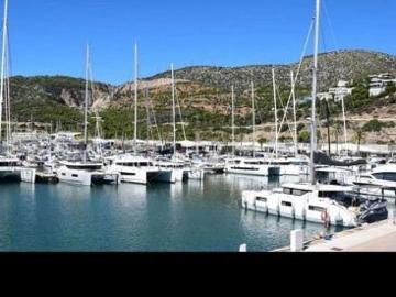 Carrer del ferrocarril, Castelldefels, Avinguda Rat Penat, Garraf II, Les Botigues, Barcelona, Cataluña, Cataluña