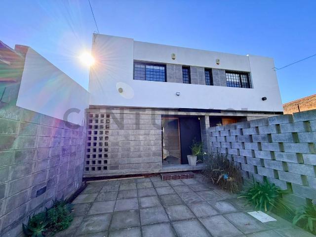Duplex en alquiler en Villa Elisa