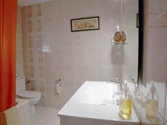 Duplex en el centro de Sant Feliu de Guíxols con plaza de aparcamiento