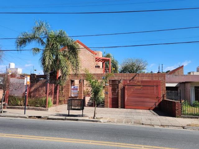 DUPLEX EN HOUSING ALQUILER ALTO VERDE 3 DORMITORIOS