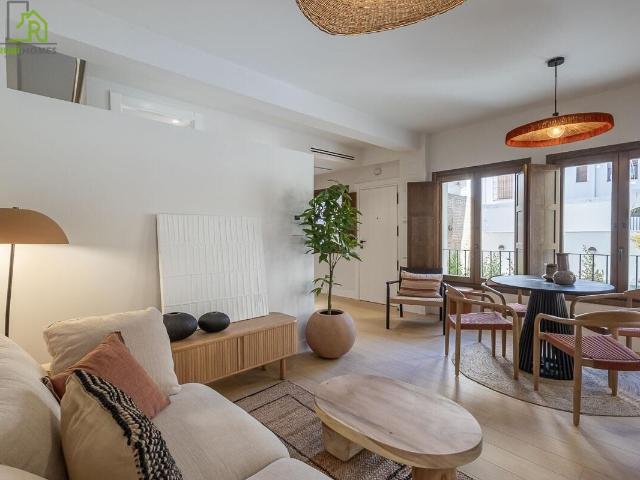 DUPLEX EN HORNO DE VIDRIO, MONTE DE PIEDAD 7 Y 9 A
