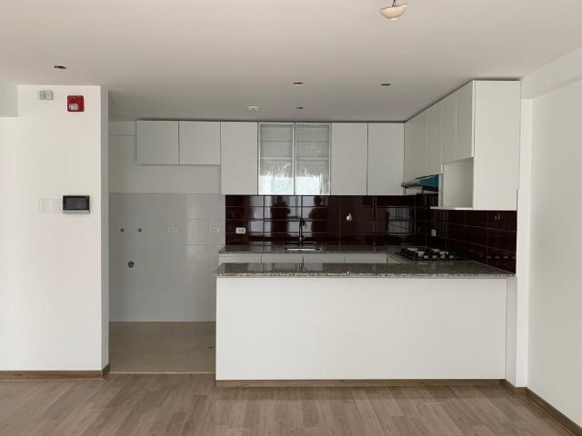 DÚPLEX EN VENTA DE 3 DORMITORIOS EN ZONA RESIDENCIAL DE SURQUILLO
