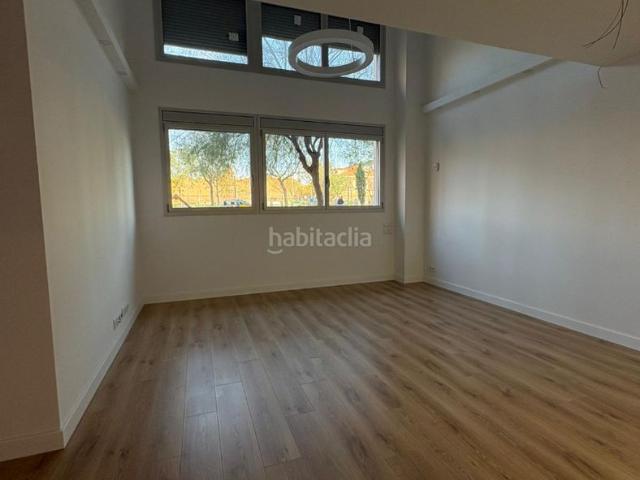 Dúplex en venta en Cornellà de Llobregat, La Gavarra. Dúplex nuevo a estrenar moderno y luminoso en Venta. Dúplex Cornellà de.