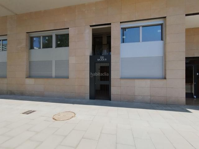 Dúplex en venta en Cornellà de Llobregat, La Gavarra. Dúplex nuevo a estrenar moderno y luminoso en Venta. Dúplex Cornellà de.