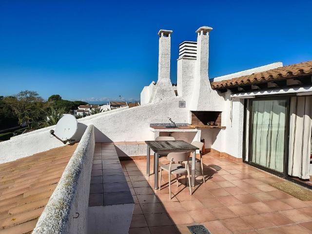 Dúplex en venta en calle CL Dels Arenals de Mar, Pals, de 75 m² 3 habitaciones por 450.000