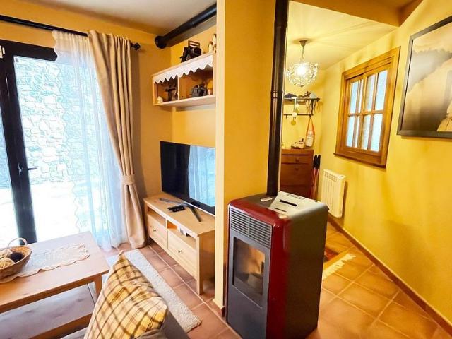 Dúplex en venta en calle Angel Esteve, Baix Pallars, de 90 m² 3 habitaciones por 192.000
