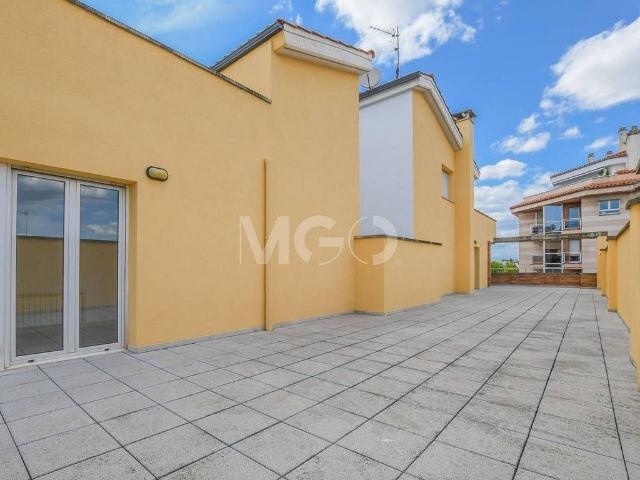 Dúplex en venta en calle Bisbe Strauch, Vic, de 166 m² 4 habitaciones por 385.000