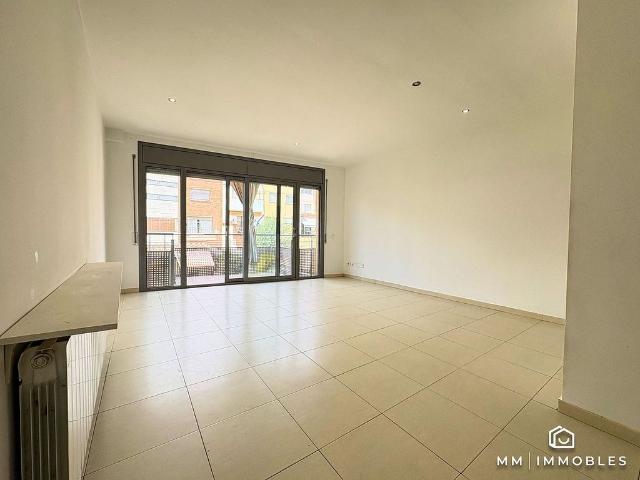 Dúplex en venta en calle De Corró, Granollers, de 124 m² 3 habitaciones por 349.000