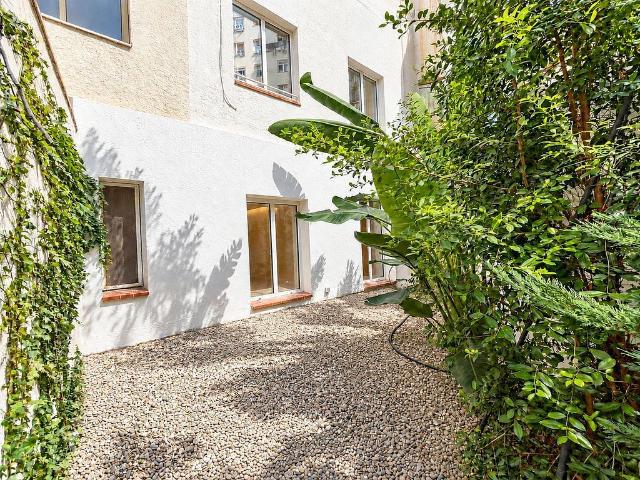 Dúplex en venta en calle De Huelva, Barcelona, de 100 m² 3 habitaciones por 469.000
