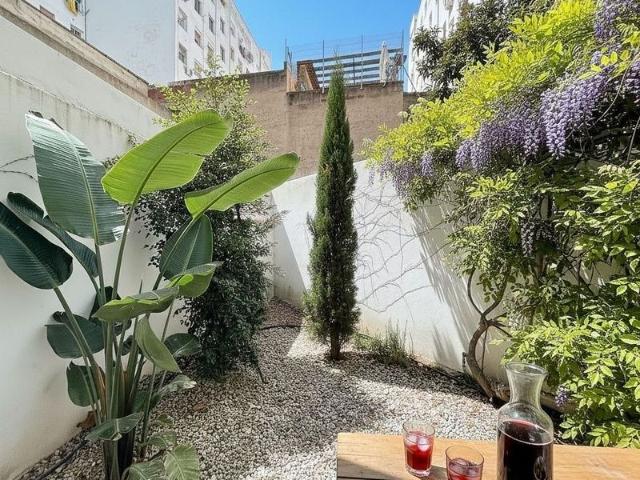 Dúplex en venta en calle De Huelva, Barcelona, de 102 m² 3 habitaciones por 469.000