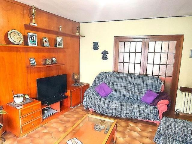 Piso en venta en calle De Joaquim Viola Lafuerza, Seu d´Urgell, la, de 160 m² 5 habitaciones por 350.000