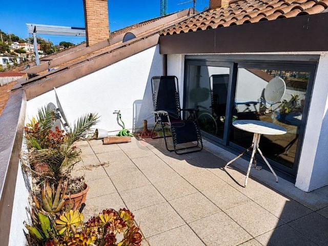Dúplex en venta en calle De la Gavina, Calonge, de 89 m² 4 habitaciones por 375.000