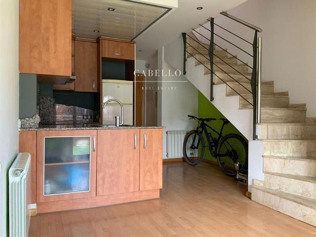 Dúplex en venta en calle De Mossèn Àngel Rodamilans, Terrassa, de 73 m² 1 habitación por 149.000