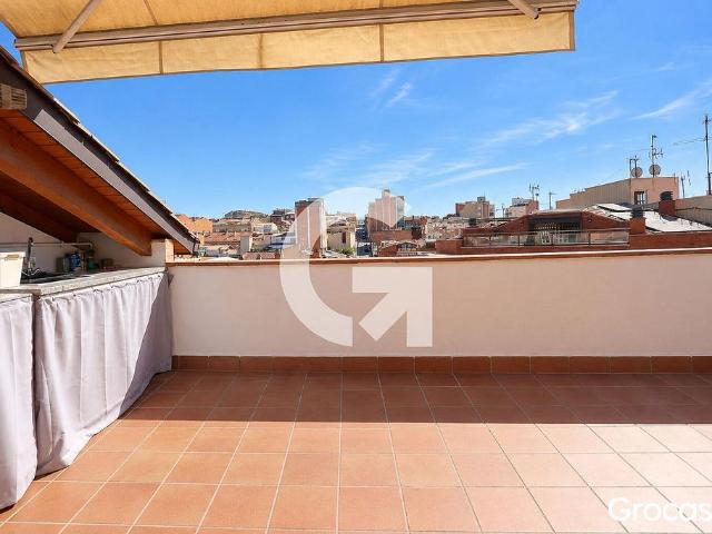 Dúplex en venta en calle De Madrid, Rubí, de 73 m² 2 habitaciones por 250.000