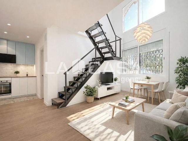 Dúplex en venta en calle De Maria Ward, Badalona, de 121 m² 3 habitaciones por 285.000