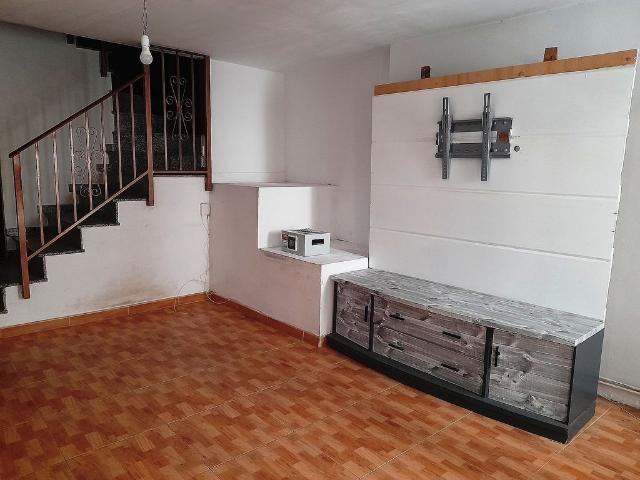 Dúplex en venta en calle De Sor Maria Torres, Espluga de Francolí, l´, de 120 m² 3 habitaciones por 130.500