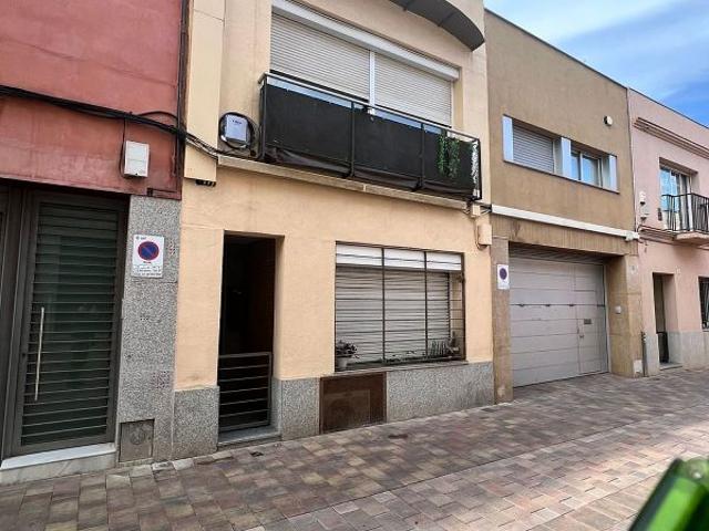 Dúplex en venta en calle De Sant Sadurní, Mataró, de 46 m² 1 habitación por 255.000