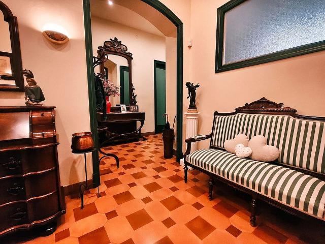Ático en venta en calle De Puigmoltó, Vilafranca del Penedès, de 223 m² 5 habitaciones por 385.000