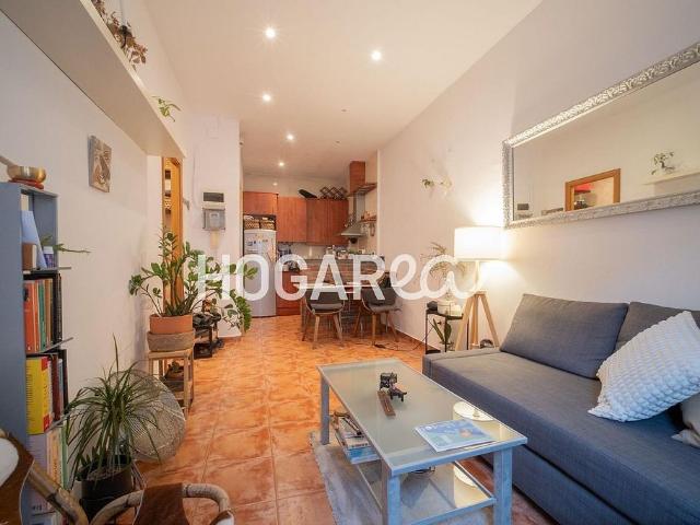 Dúplex en venta en calle De Ventalló, Barcelona, de 64 m² 2 habitaciones por 369.000