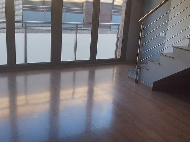 Dúplex en venta en calle Del Pla Dels Ocells, Sant Llorenç d´Hortons, de 85 m² 2 habitaciones por 269.900