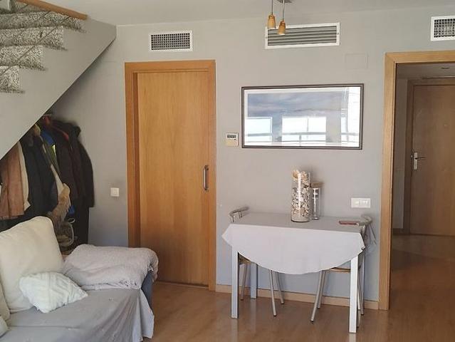 Dúplex en venta en calle Del Pla Dels Ocells, Sant Llorenç d´Hortons, de 85 m² 2 habitaciones por 299.000