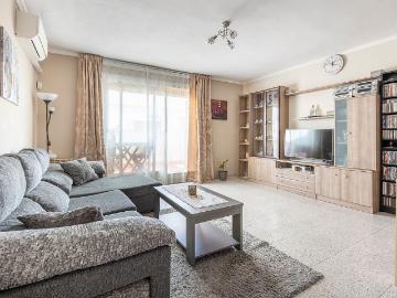 Dúplex en venta en calle Del Rosselló, Hospitalet de Llobregat, L´, de 78 m² 3 habitaciones por 370.000