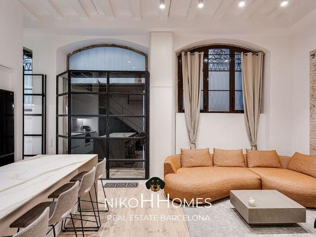 Dúplex en venta en calle Dels Còdols, Barcelona, de 83 m² 2 habitaciones por 379.000
