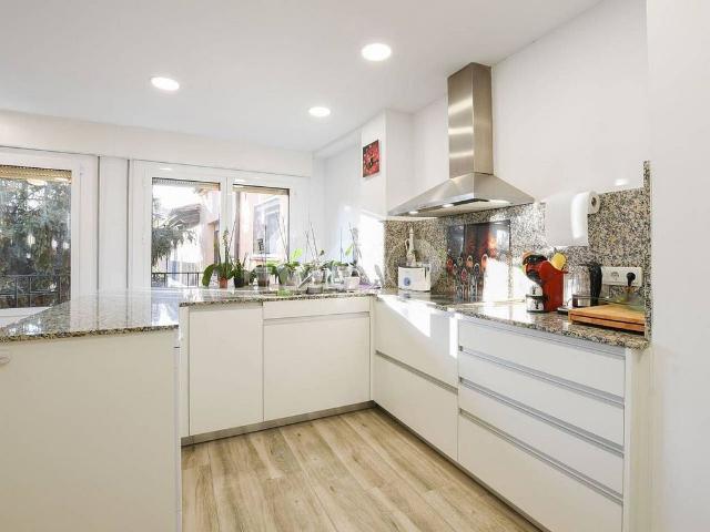Dúplex en venta en calle D'enric Delaris, Manlleu, de 190 m² 4 habitaciones por 228.000