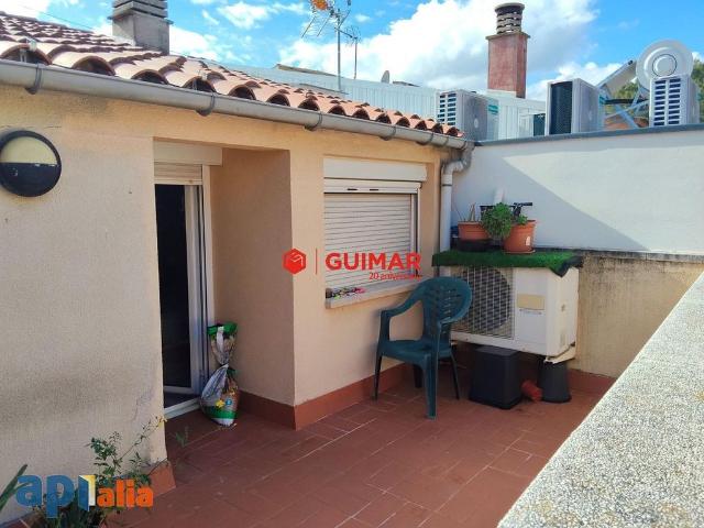 Dúplex en venta en calle Francesc Guitart, Cervelló, de 132 m² 4 habitaciones por 268.000
