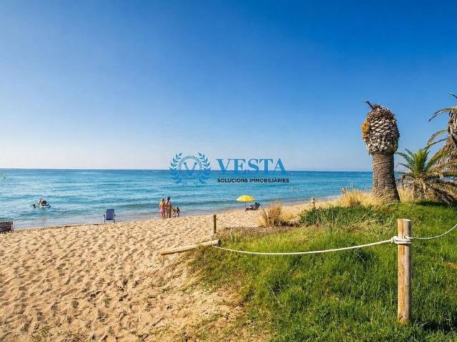 Dúplex en venta en calle Frederic Chueca, Vendrell, El, de 100 m² 3 habitaciones por 499.900
